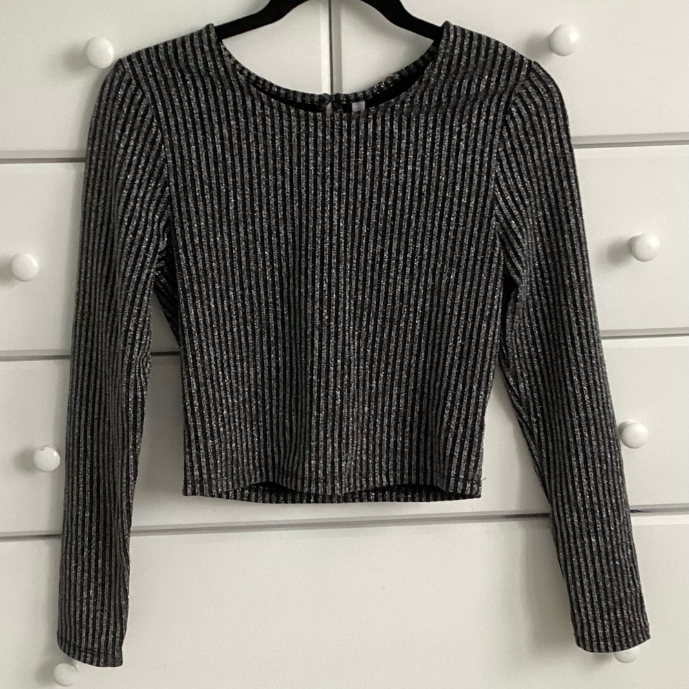 Xhilaration Ribbed Metallic Black Top